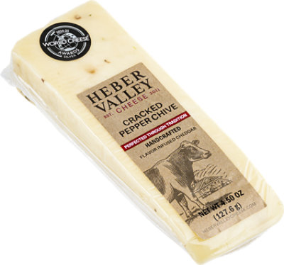 Heber Valley Cracked Pepper Chive Cheese - 4.5 Oz - Image 1