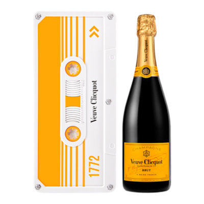 Veuve Clicquot Champagne Yellow Label Tape Gift Pack - 750 Ml