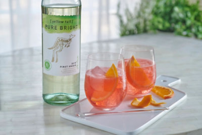 yellow tail Pure Bright Pinot Grigio Wine - 750 Ml - Image 3