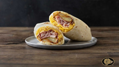 Boars Head Bacon Breakfast Burrito Ss Hot - Each (Available After 10 AM) - Image 1