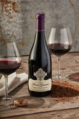 Four Graces Pinot Noir - 375 ML - Image 4