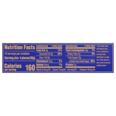 Lindt CLASSIC RECIPE Royal Milk Chocolate Candy Bar - 10.6 Oz - Image 4