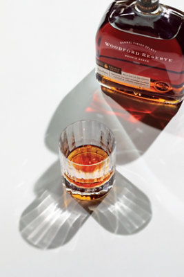 Woodford Reserve Double Oaked Kentucky Straight Bourbon Whiskey 90.4 Proof - 750 Ml - Image 2