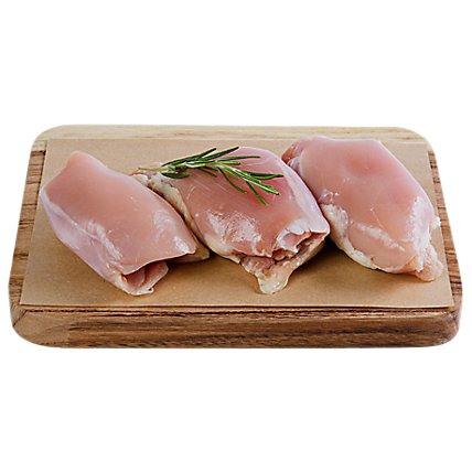 Haggens Chicken Thighs Boneless Skinless No Antibiotics Vegetarian Fed Cage Free - 1 lb. - Image 1