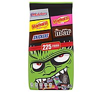 M&M'S Snickers Starburst & 3 Musketeers Assorted Bulk Halloween Candy - 225 Count - 67.97 Oz