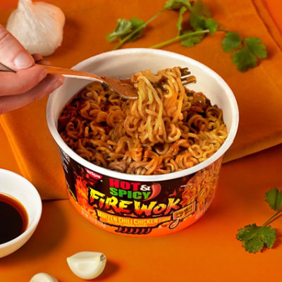 Nissin Hot & Spicy Fire Wok Molten Chili Chicken Cup - 4.374 OZ - Image 3