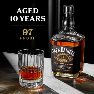 Jack Daniel's 10 Y　700mL Jack Daniels 10 Years Old Tennessee Whiskey 100 Proof Bottle
