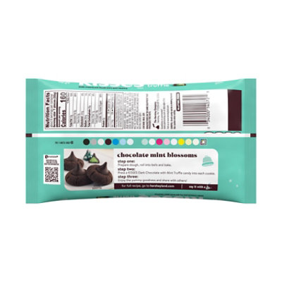 HERSHEY'S KISSES Mint Truffle Flavored Christmas Candy Bag - 9 Oz - Image 2