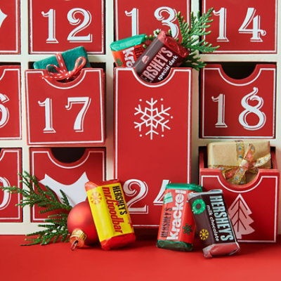 HERSHEY'S Miniatures Assorted Chocolate Christmas Candy Bag - 9.9 Oz - Image 4