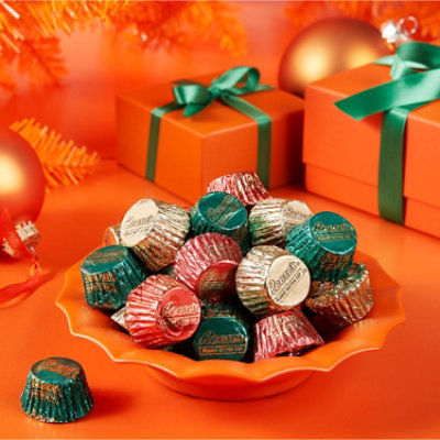 REESE'S Miniatures Milk Chocolate Peanut Butter Cups Christmas Candy Bag - 17.1 Oz - Image 5