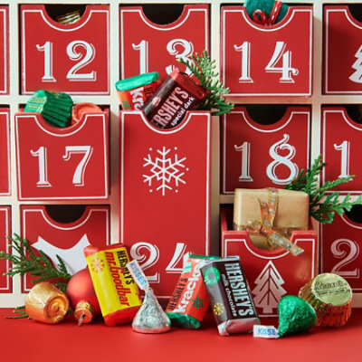 HERSHEY'S REESE'S and ROLO Assorted Chocolate Flavored Christmas Candy - 19.44 Oz - Image 4
