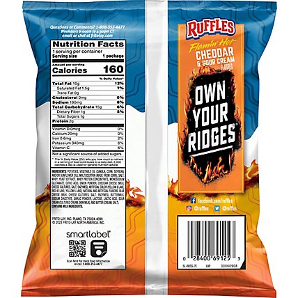 Ruffles Flamin Hot Cheddar Sour Cream Potato Chips - 1 Oz - Image 6