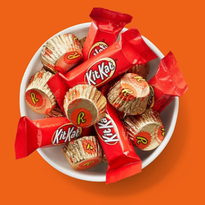Kit Kat And Reese's Assorted Milk Chocolate Flavored Miniatures Candy Party Pack - 33.36 Oz - Image 1