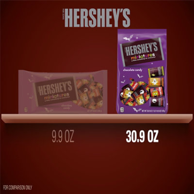 HERSHEY'S Miniatures Assorted Chocolate Halloween Candy Bulk Bag - 30.9 Oz - Image 5