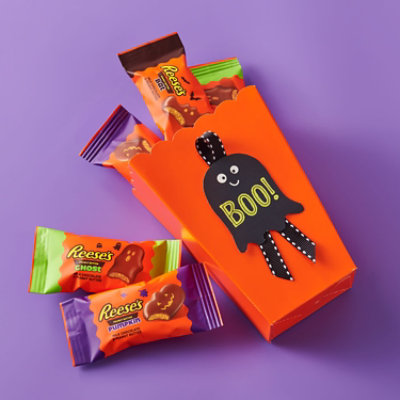 REESE'S Assorted Milk Chocolate Snack Size Peanut Butter Shapes Halloween Candy Bag - 9 Oz - Image 4