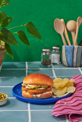 Impossible Chicken Patties Made From Plants Fully Cooked - 13.5 Oz - Image 2
