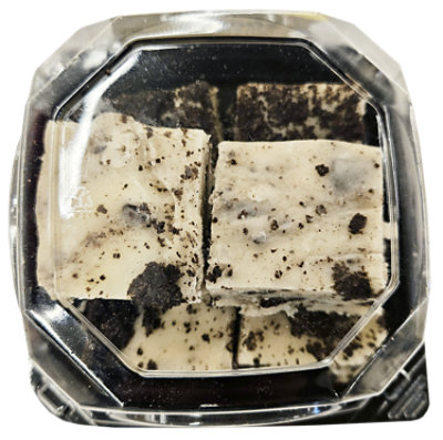 Cookies N Creme Fudge - LB - Image 1