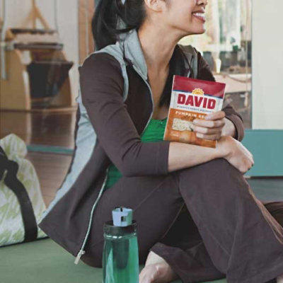 David Pumpkin Sunflower Seeds - 12 Packs Total (5 oz Per Pack) - Image 4