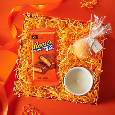 Reeses Chocolate Peanut Butter Creme XL Candy Bar - 4.25 Oz - Image 1