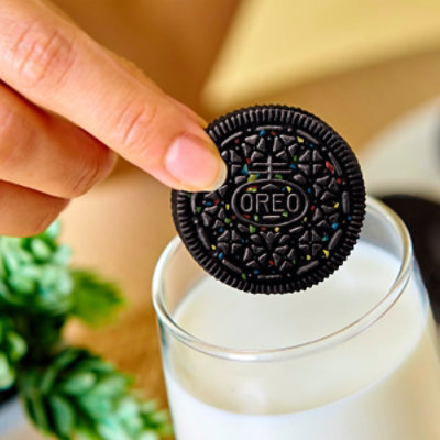 OREO Dirt Cake Chocolate Sandwich Cookies Limited Edition - 10.68 Oz - Image 5