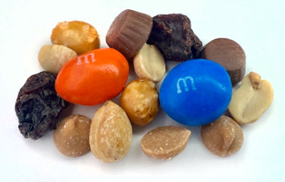 Signature SELECT Peanut Butter Mountain Trail Mix - 30 Oz - Image 2