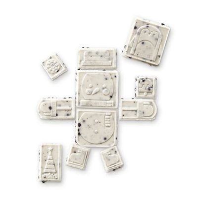 HERSHEY'S Build-A-Snowman Cookies 'n' Creme Christmas Candy Bar - 4 Oz - Image 3