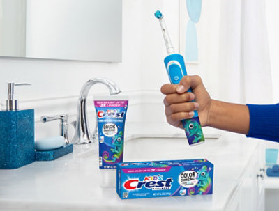 Crest Advanced Color Changing Kids Fluoride Toothpaste Bubblegum Flavor - 4.2 Oz. - Image 8