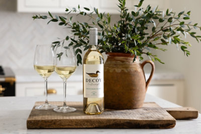 Decoy By Duckhorn Low Calorie Sauvignon Blanc Wine - 750 Ml - Image 2