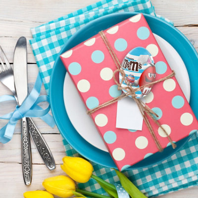 M&M's Milk Chocolate Filled Plastic Egg - 1.37 Oz - Image 4