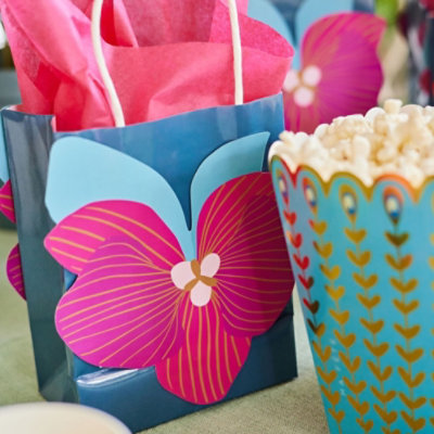 Ma Fete Tropical Orchid Gift Bags (4) For Party Favors and Gifts. Perfect As A Goodie Bag for Tropical Party, Flower Party, Garden Party, and Princess Party. - Image 4
