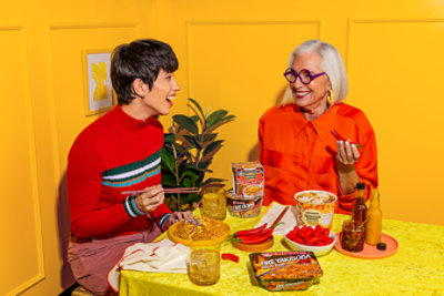 Delicious Instant Wonton Ramen Noodle Soup - Plump Wontons And Ramen Noodles In Flavorful Broth. - 3.93 OZ - Image 6