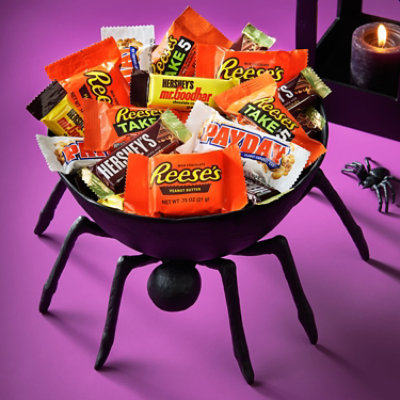 Hersheys Payday And Reeses Assorted Flavored Snack Size Halloween Candy Multipack - 40-21.2 Oz - Image 5