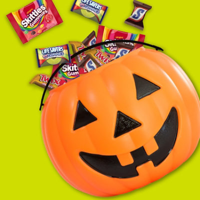 SNICKERS SKITTLES Gummies TWIX & LIFE SAVERS Gummies Halloween Candy - 40 Count - Image 5