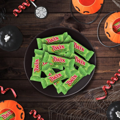 TWIX Fun Size Ghoulish Green Caramel Cookie Milk Chocolate Halloween Candy Bars - 16.37 Oz - Image 5