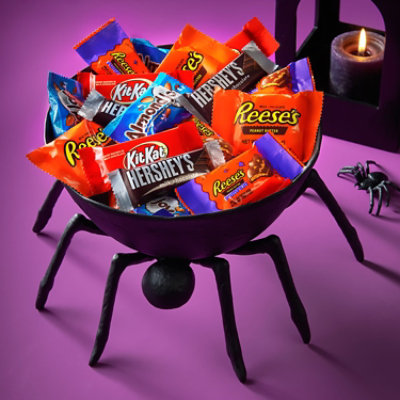 Hershey Assorted Chocolate Flavored Snack Size Halloween Candy Bag Multipack - 40-21.8 Oz - Image 5