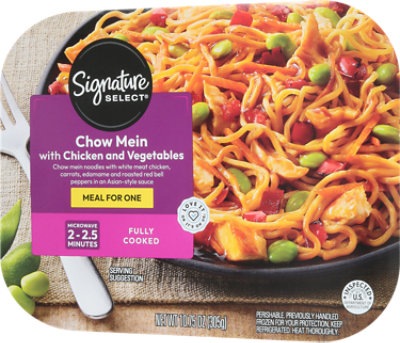 Signature Select Chow Mein With Chicken & Vegetables - 10.75OZ - Image 1