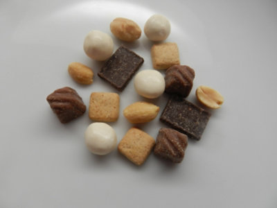 Overjoyed Indulgent Caramel Mocha Trail Mix - 8 Oz - Image 2