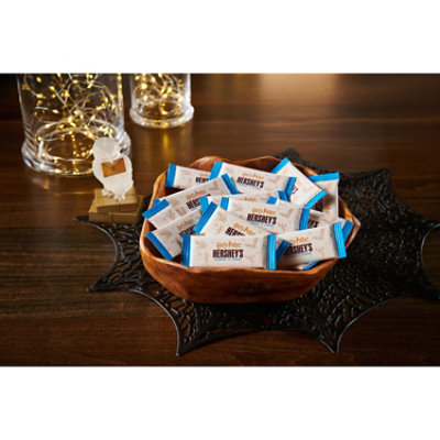 HERSHEY'S Cookies 'n' Creme Harry Potter Magical Friends Halloween Candy Bag - 9.45 Oz - Image 4