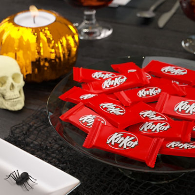 KIT KAT Milk Chocolate Wafer Snack Size Halloween Candy Bag - 22.54 Oz - Image 4