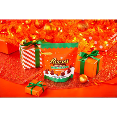 REESE'S Unwrapped Milk Chocolate Peanut Butter Creme Mini Trees Christmas Candy Bag - 7.6 Oz - Image 4