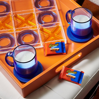 REESE`S OREO Milk Chocolate and White Creme Snack Size Peanut Butter Cups Candy - 4 - 2.2 OZ - Image 4