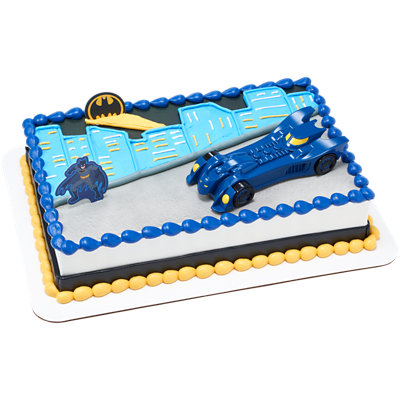 Batman™ Into Action Toy Photo Cake - Image 1