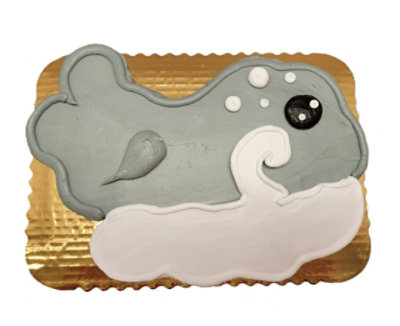 Whale Cupcake Pull Apart Cake - Image 1