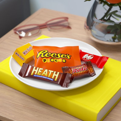 Hershey's Assorted Flavored Candy Party Pack Snack Size - 27.4 Oz - Image 4