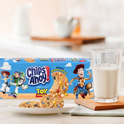 CHIPS AHOY! with Disney and Pixar's Toy Story Crunchy Candy Blasts Fudgy Chocolate Chip Cookies, Special Edition - 9.5 Oz - Image 3