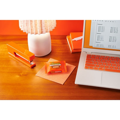 Reese's Milk Chocolate Marshmallow Peanut Butter Cups - 9.35 Oz - Image 4