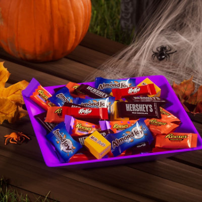 Hershey Assorted Chocolate Halloween Candy Variety Bag - 23.05 Oz 55 Count - Image 4