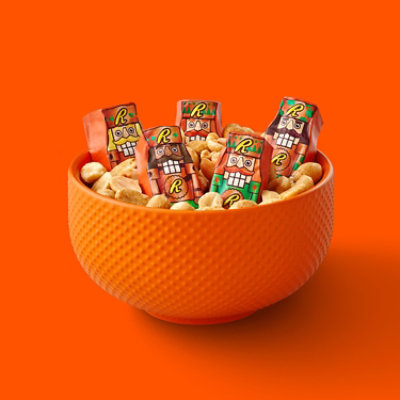 Reeses Chocolate Peanut Butter Creme Nutcrackers Christmas Candy Bag - 8.1 Oz - Image 4