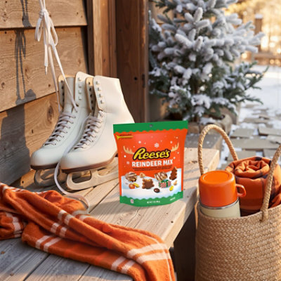 Reeses Reindeer Mix Assorted Christmas Snack Mix Bag - 7 Oz - Image 4