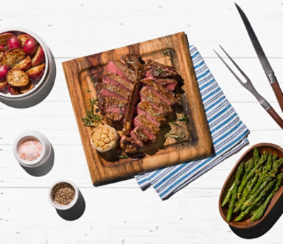 Grilled steak, asparagus, and potatoes